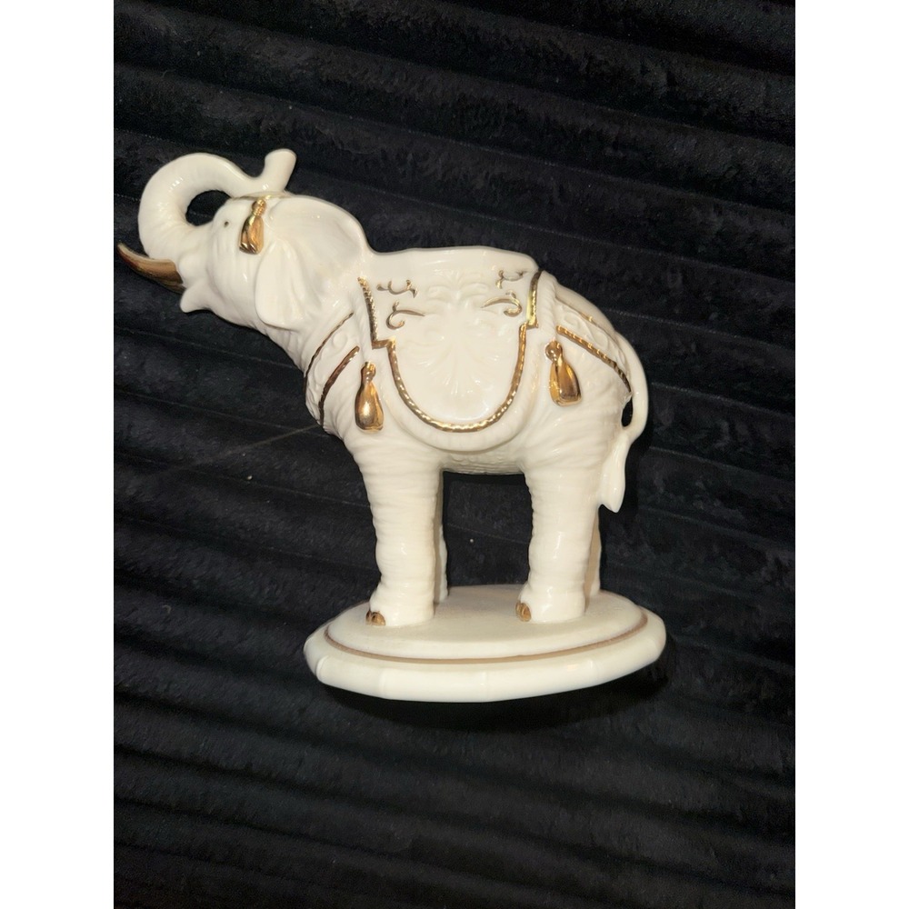 LENOX The Royal Elephant Vase Fine Ivory China - 8 inches Tall 2004 Handcrafted